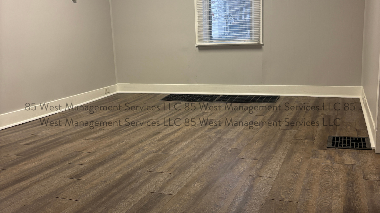 1022 3rd St Nw #1 - Photo 4 of 21