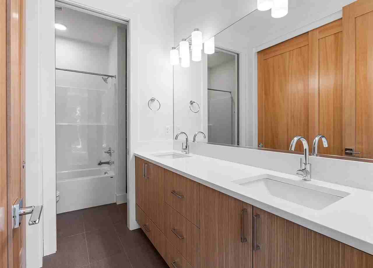 6009 Ne 30th Ave #4 - Photo 7 of 9