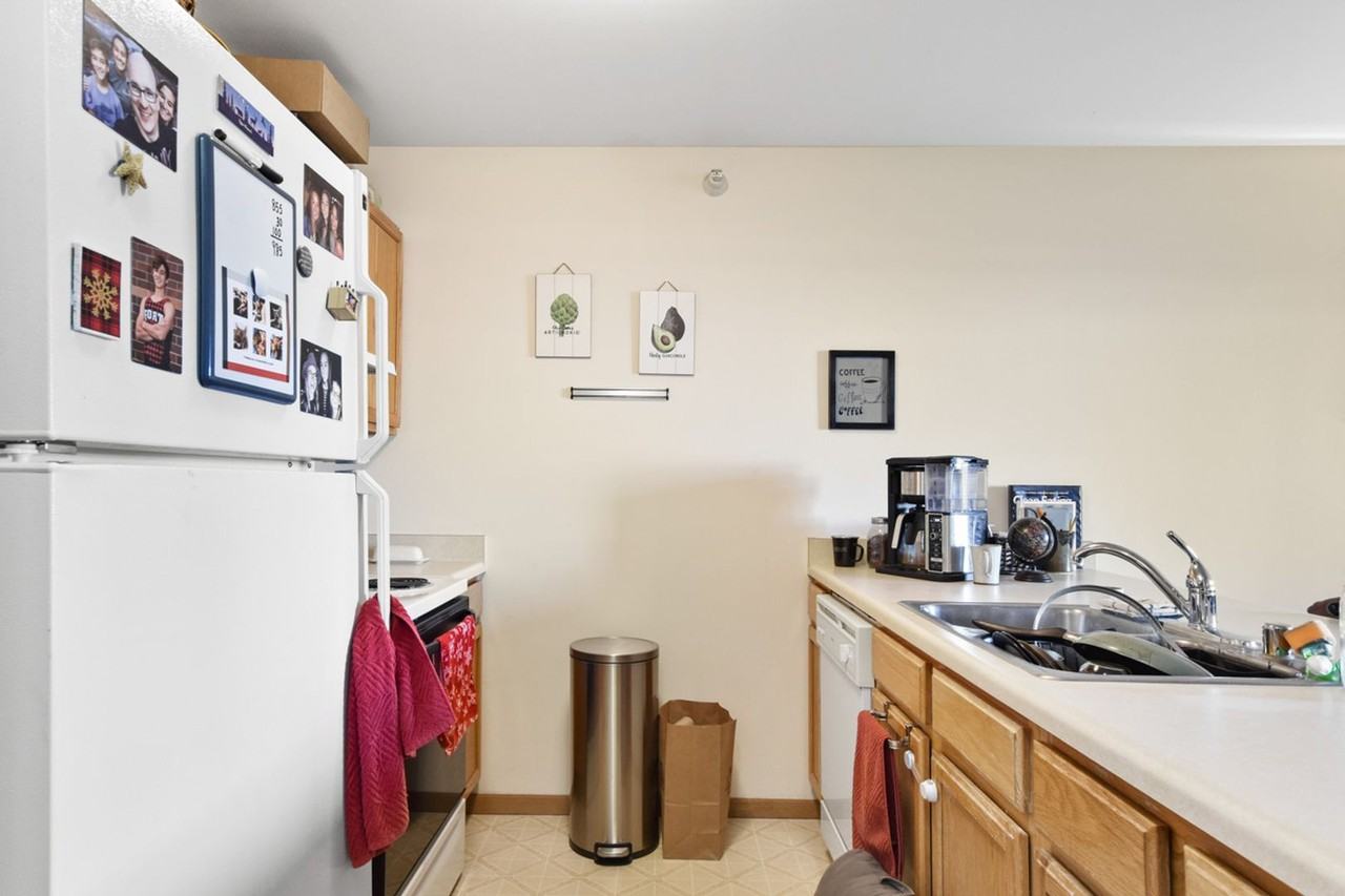 110 S 2nd St - Photo 4 of 14