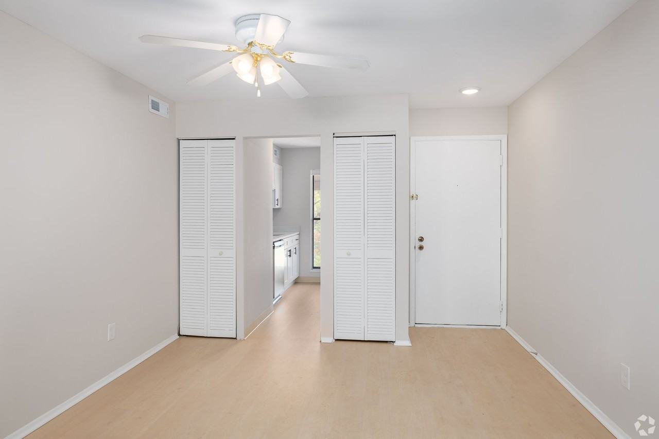 Village Park Apartments - Photo 5 of 33