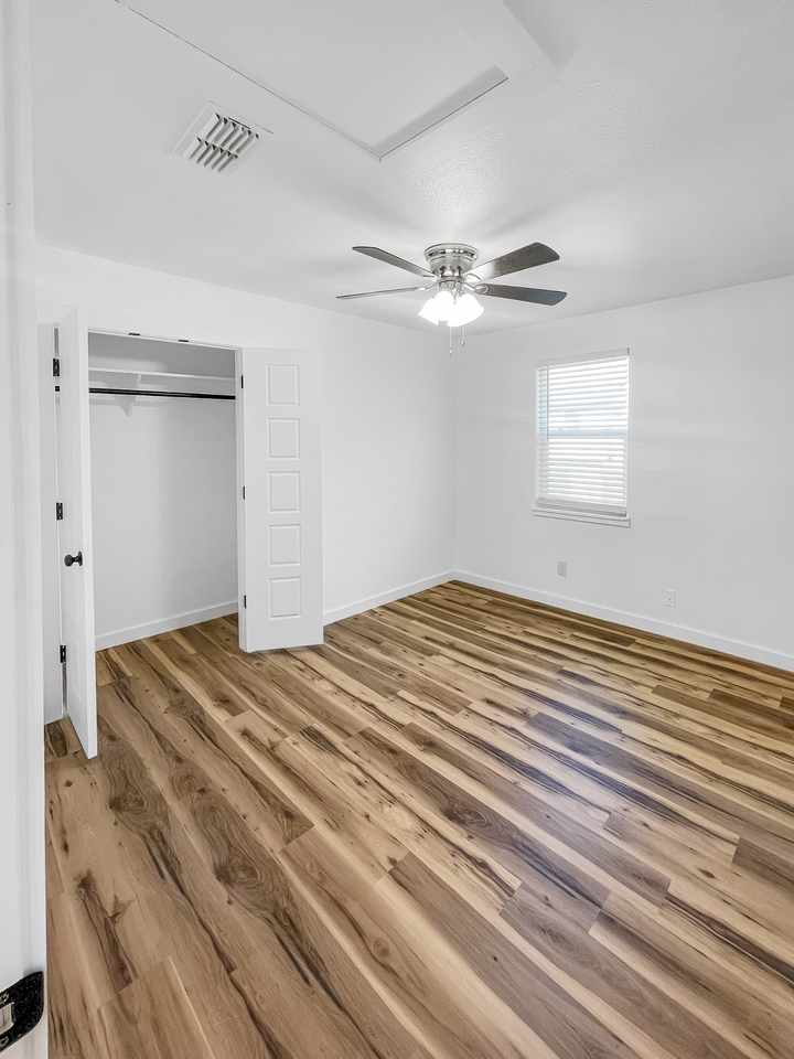 7328 Gillis Johnson St #7328B - Photo 7 of 10