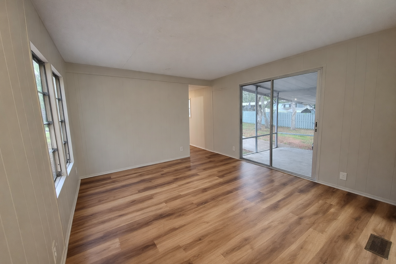 1800 Se 185th Ct - Photo 3 of 22