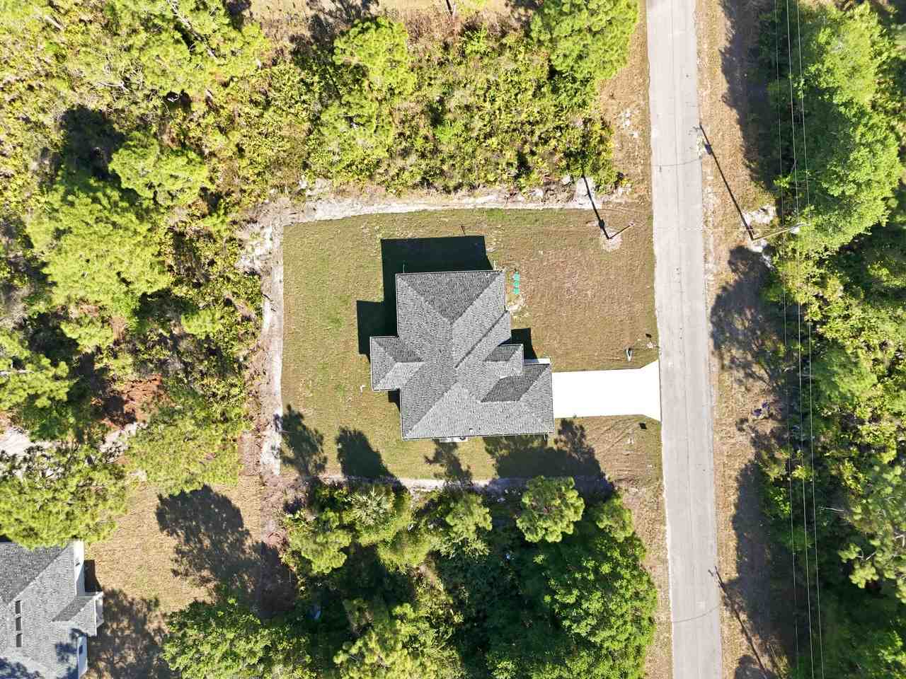 825 Carbon St E #1 - Photo 7 of 37