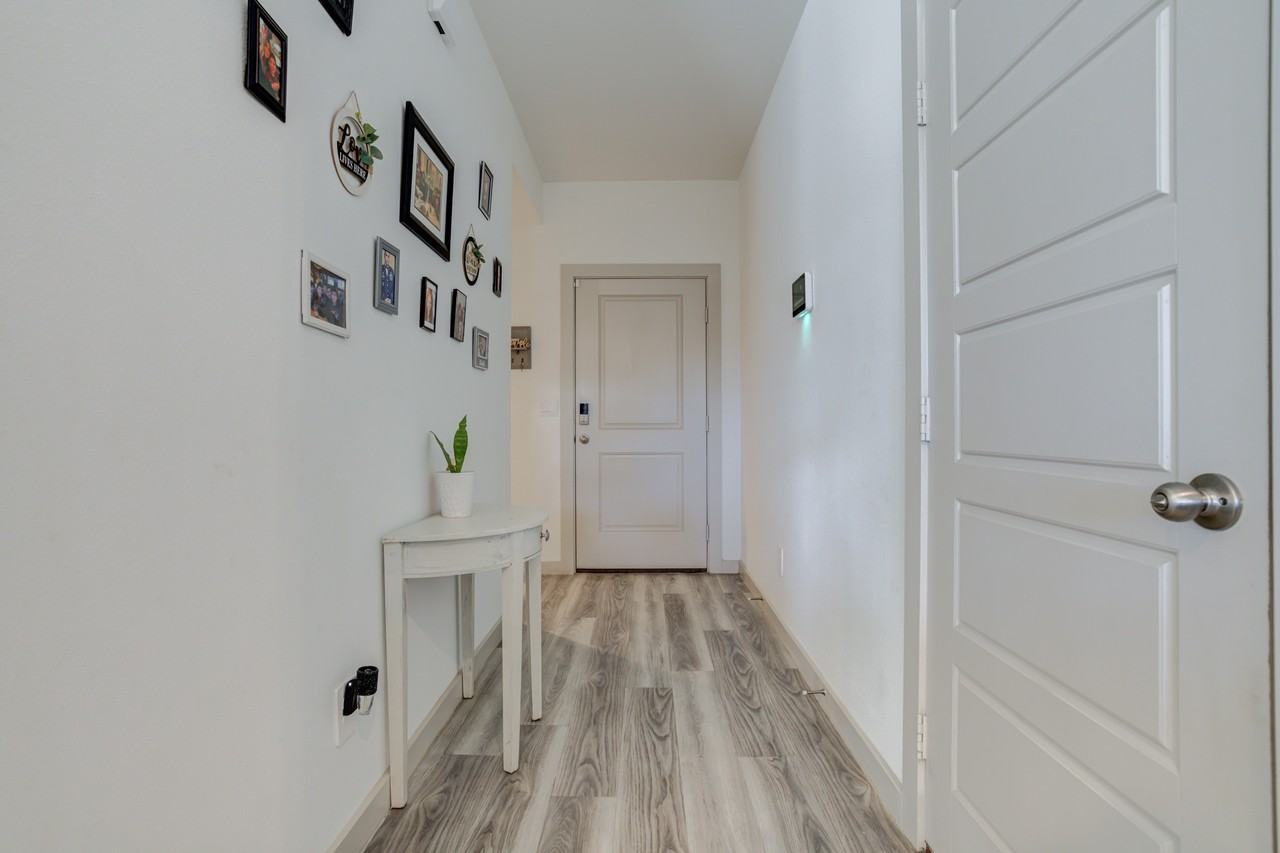 2323 149th St #1 - Photo 6 of 43