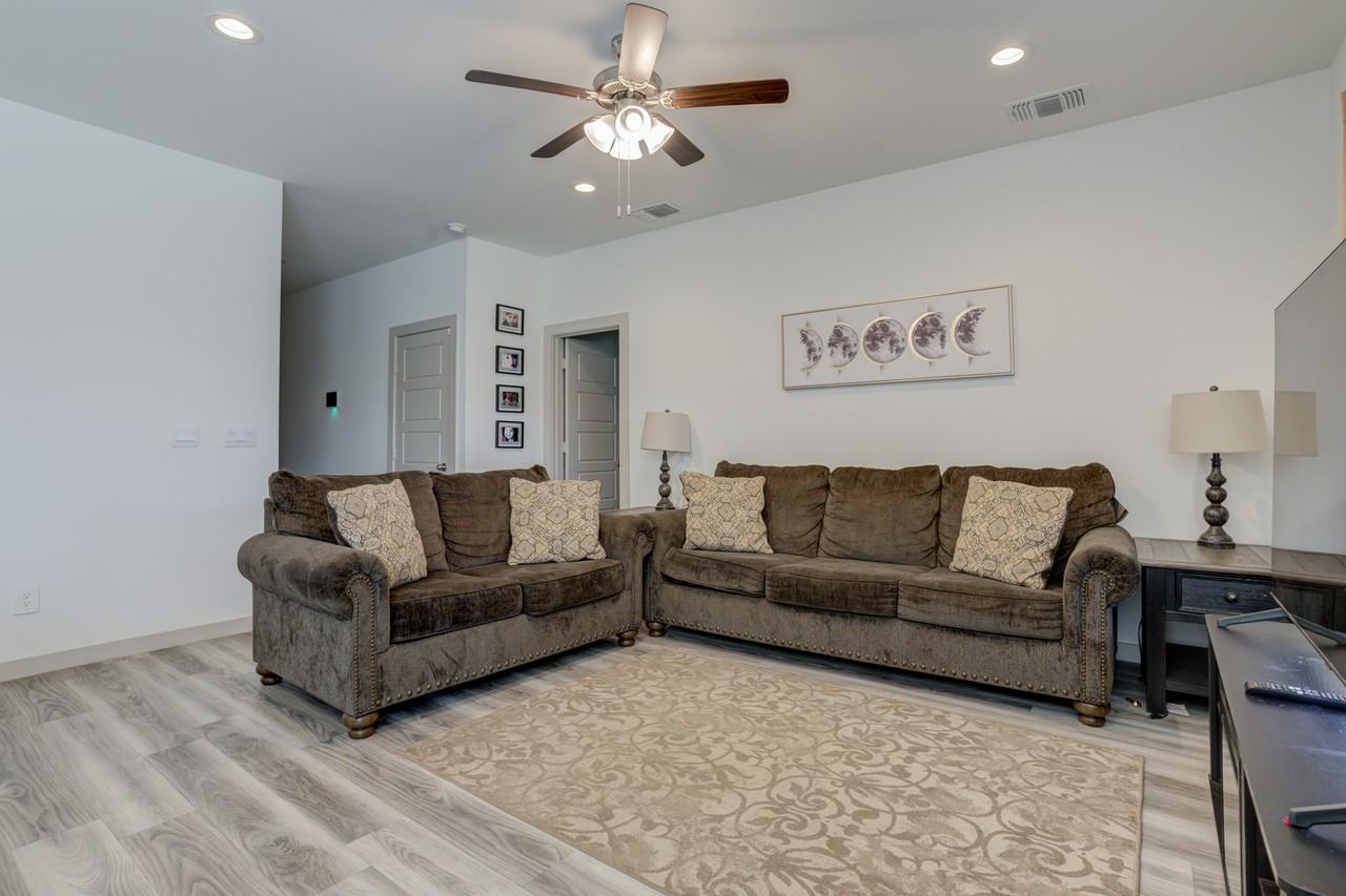 2323 149th St #1 - Photo 7 of 43