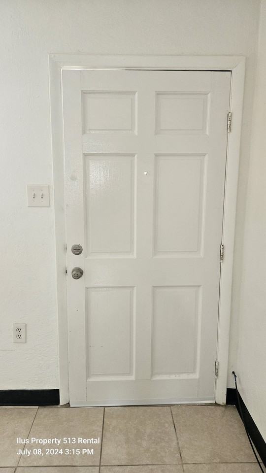 513 Warren St #513 - Photo 7 of 22