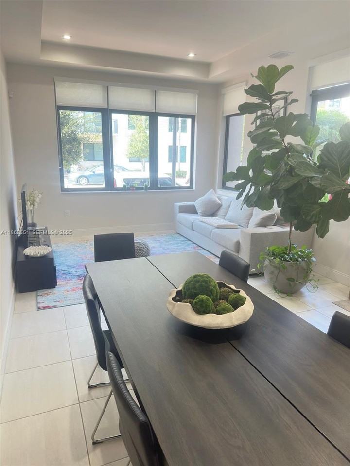 8443 Northwest 47th Street #8443 - Photo 3 of 36