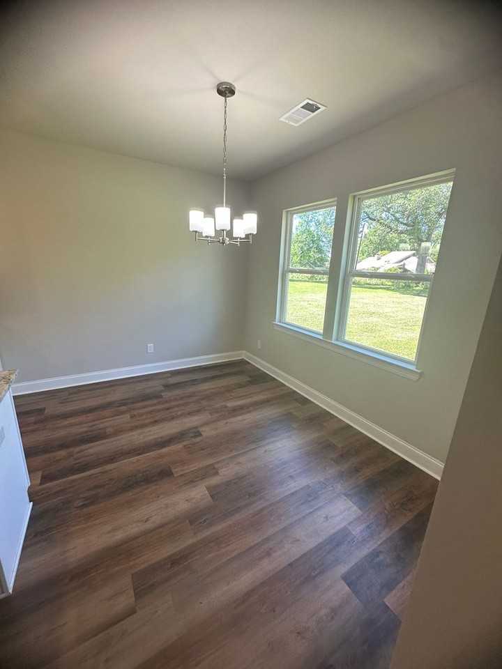 17179 Cherokee Trce - Photo 2 of 14