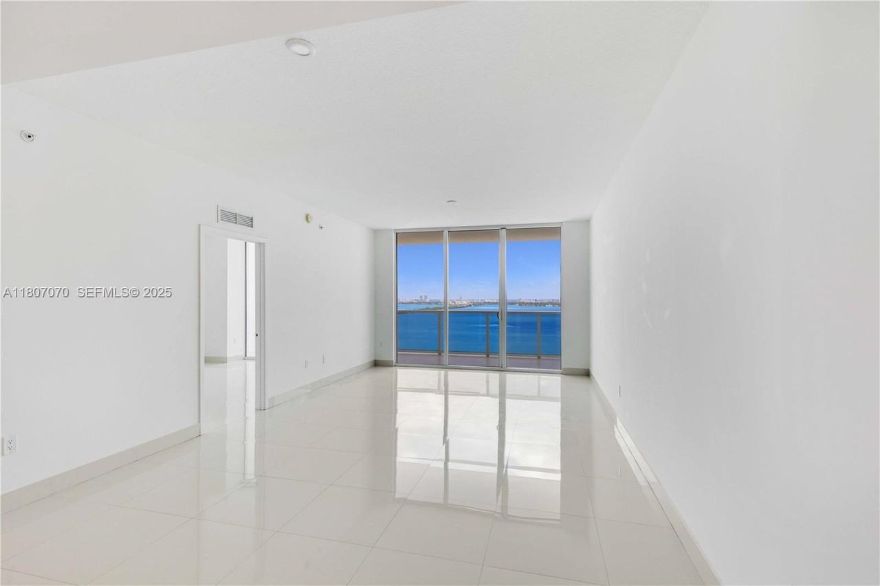 600 Northeast 27th Street #3102 - Photo 3 of 42