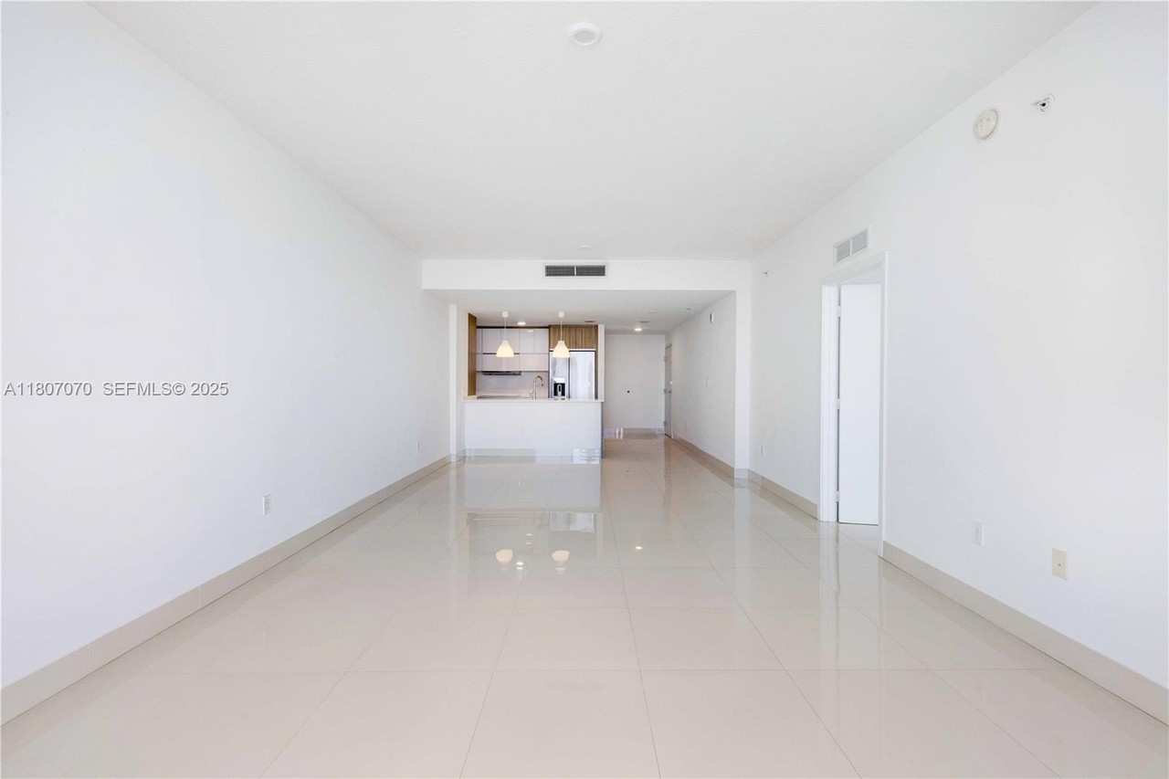 600 Northeast 27th Street #3102 - Photo 5 of 42