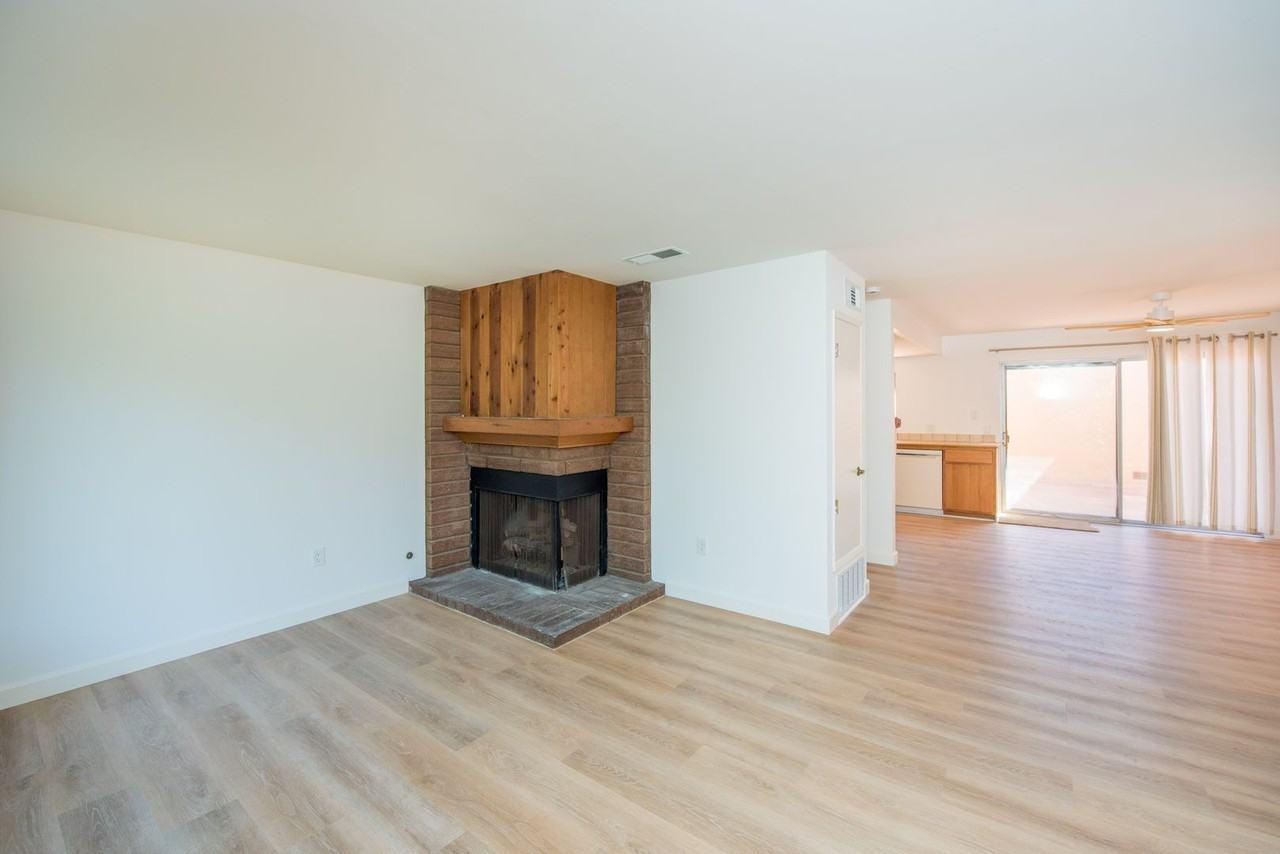 7652 Ellis Ave - Photo 2 of 31
