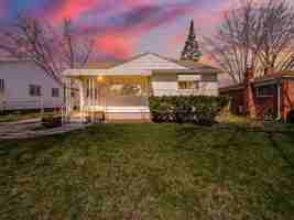 featured image of 17637 Prospect St