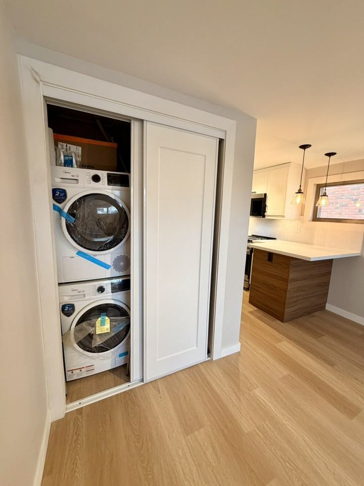 5 Fisher Crescent #Main - Photo 2 of 8