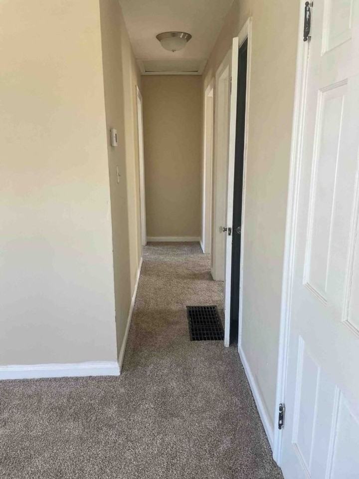 388 Morris Dr - Photo 4 of 12