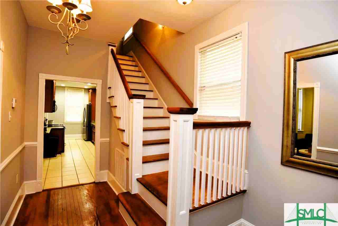 519 E 37th St - Photo 2 of 11