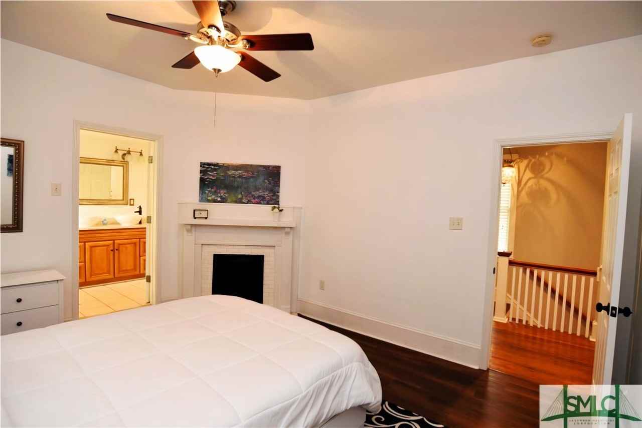 519 E 37th St - Photo 7 of 11