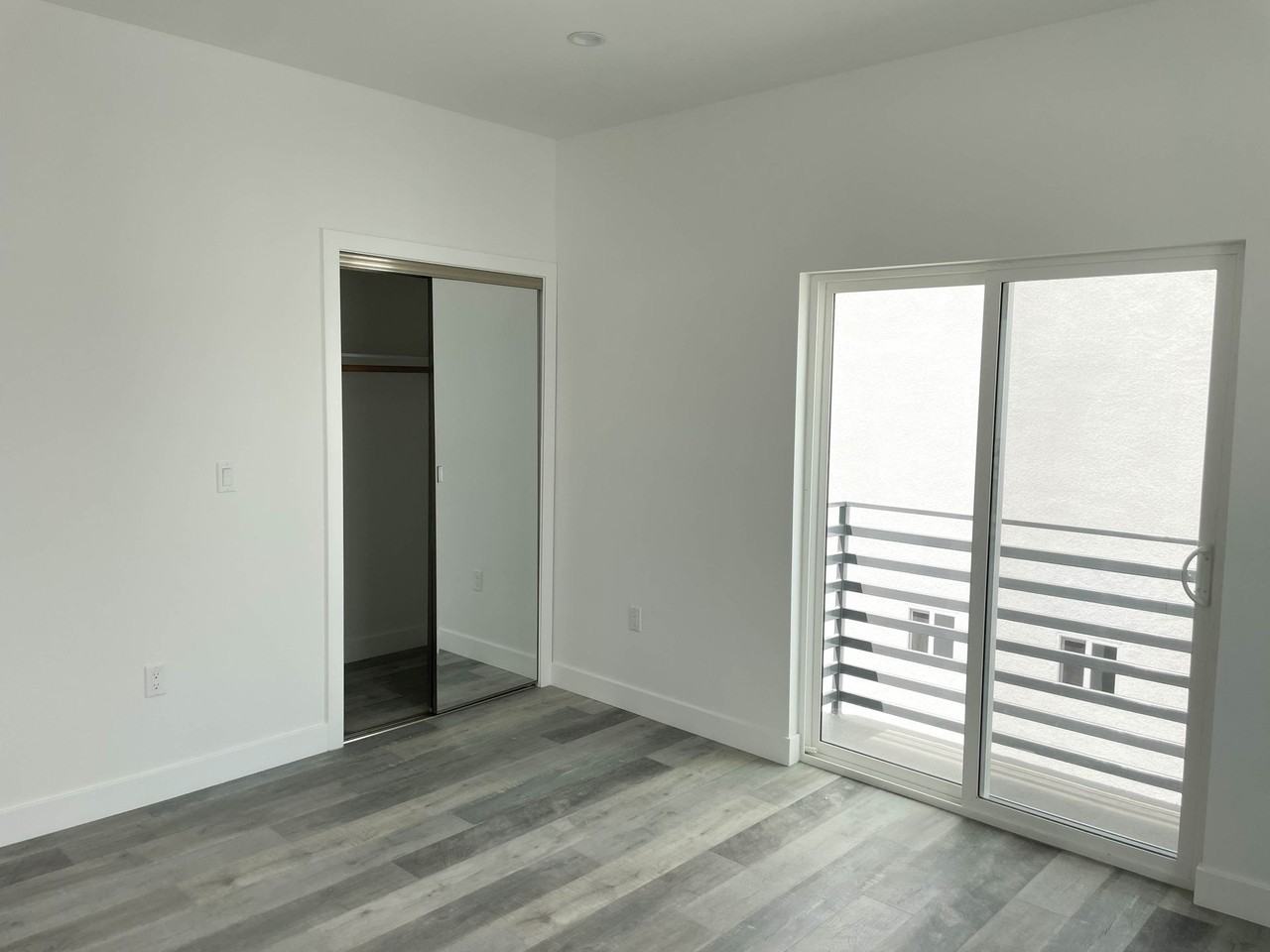 Case Townhomes - Photo 4 of 50