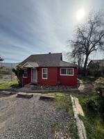 featured image of 153 Octavia Ave