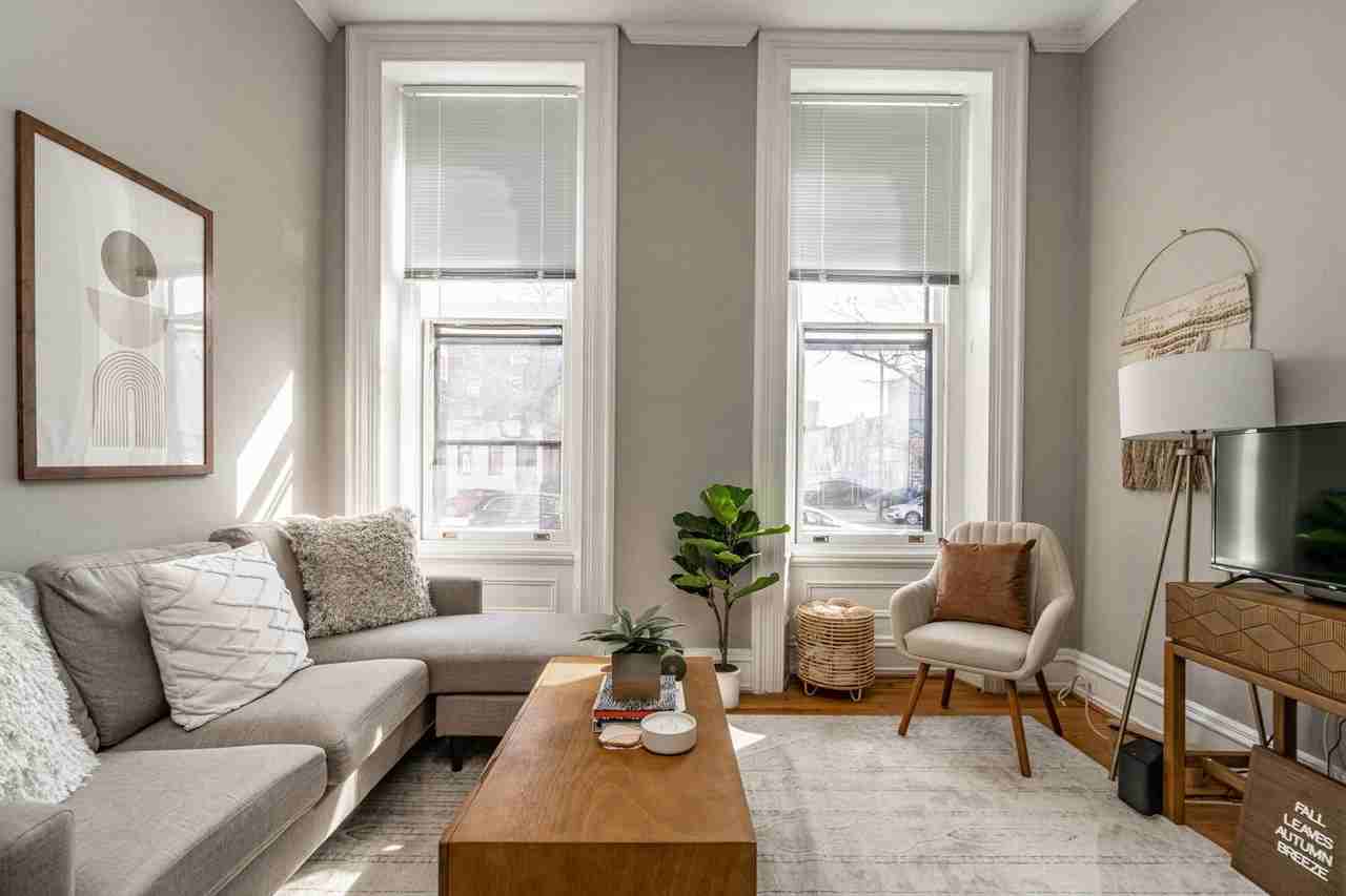 1927 1927 Spring Garden - 1927 | 1F - Photo 6 of 17