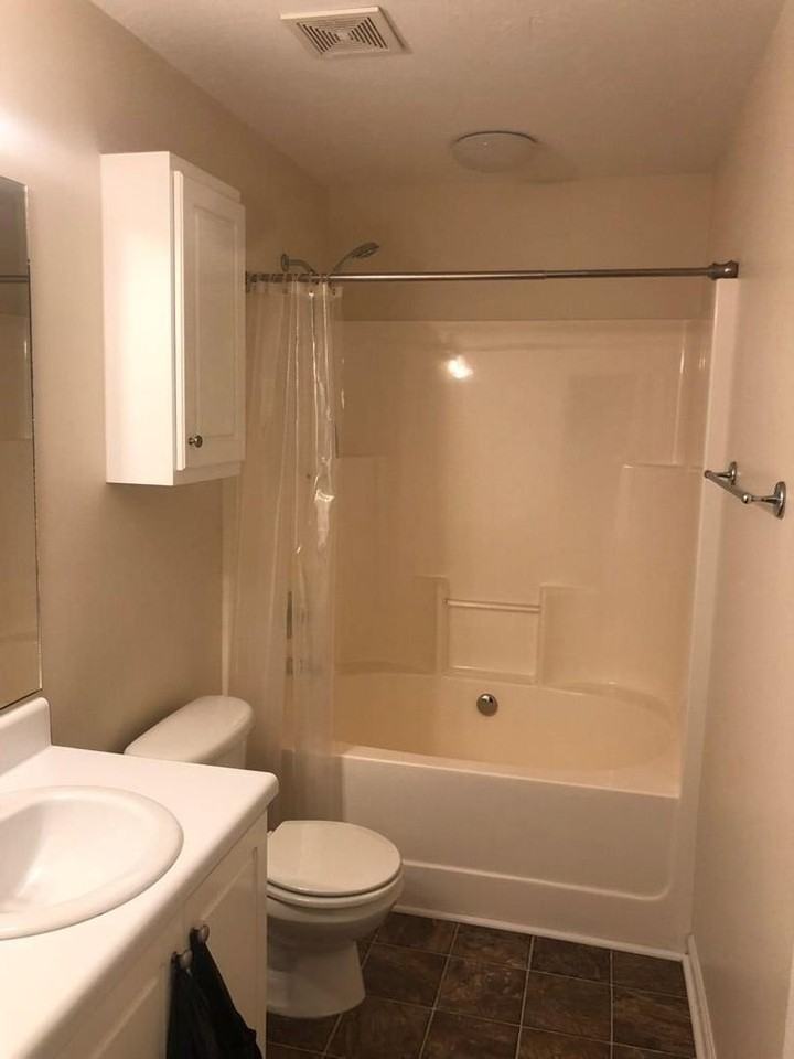 6005 Sanibel Dr - Photo 5 of 11