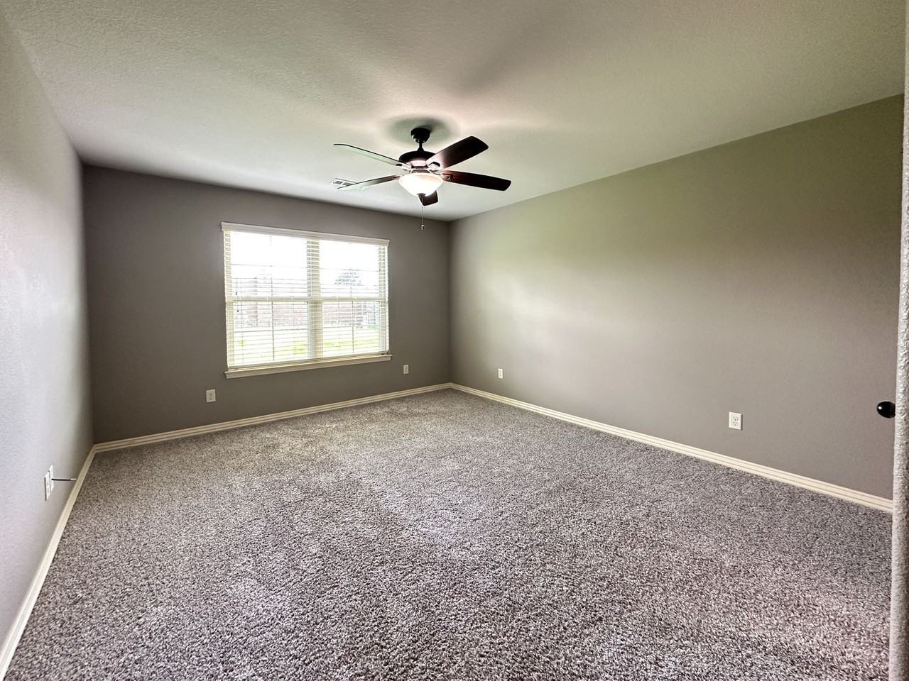 1923 Price Ave - Photo 7 of 17