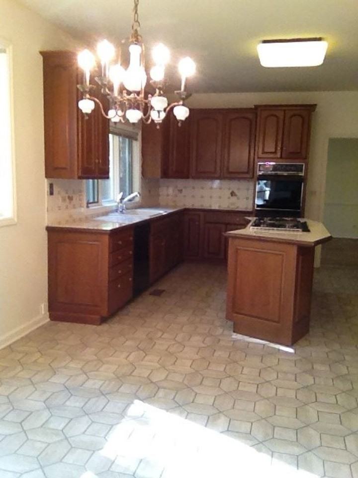 537 E Center Ave - Photo 3 of 4