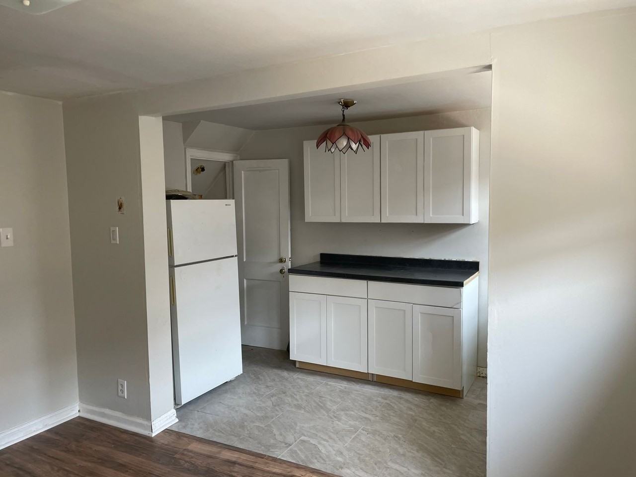 2057 Simon St - Photo 3 of 11