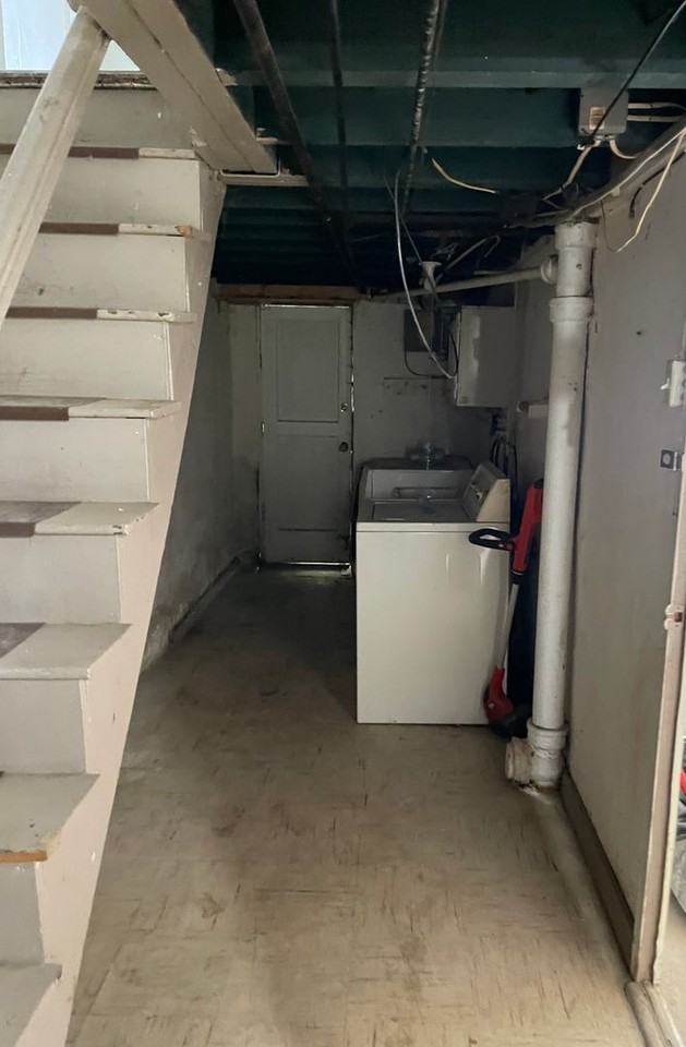 2057 Simon St - Photo 7 of 11