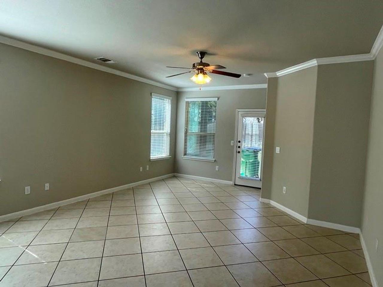 400A Hummingbird Ln - Photo 7 of 31