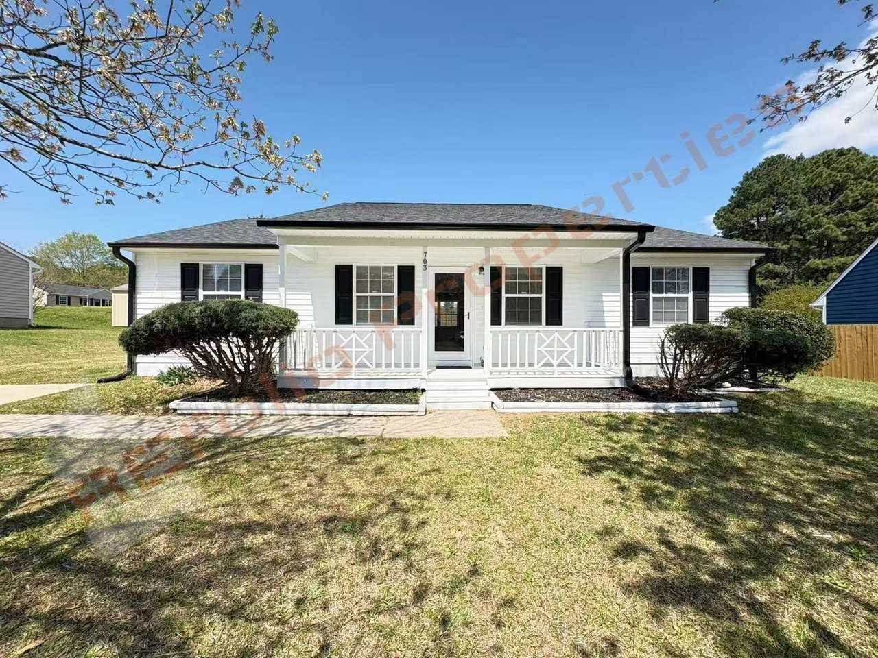 703 Larchwood Dr - Photo 2 of 20