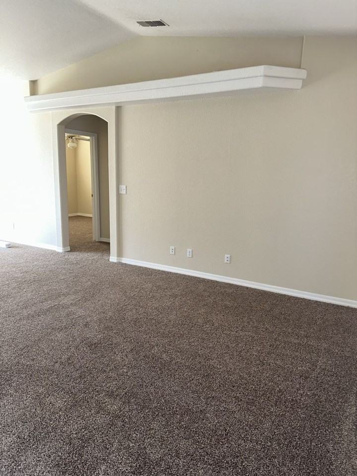 3000 Appletree Dr - Photo 6 of 41