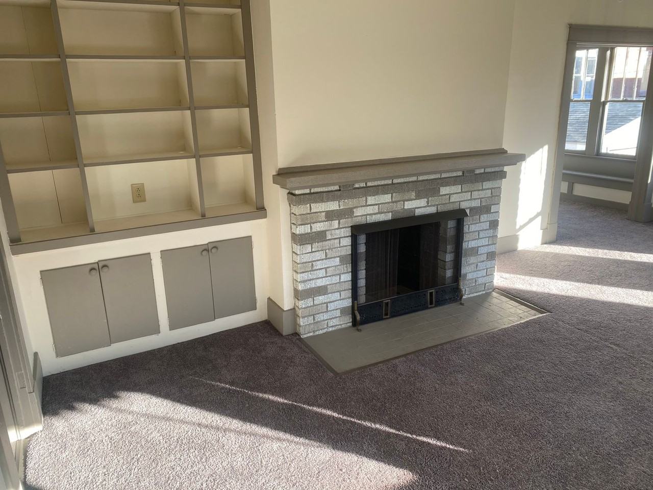 606 W Cherry St - Photo 6 of 11