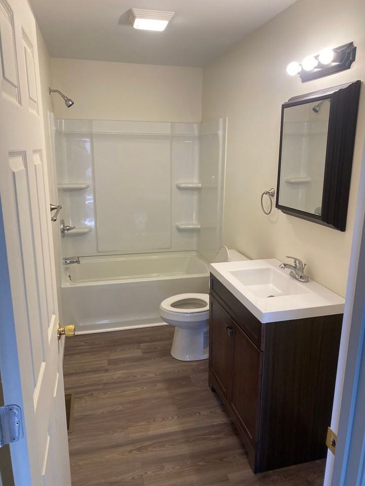 606 W Cherry St - Photo 7 of 11