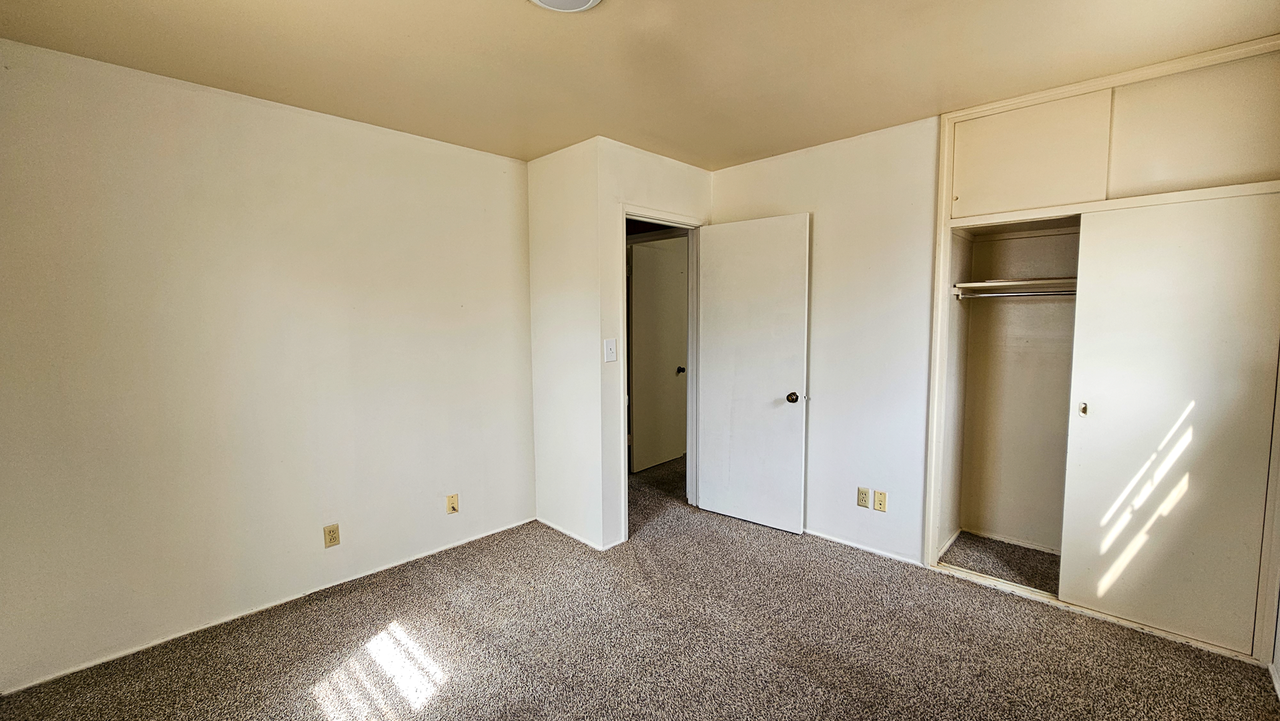 3806 Mesa Verde Dr - Photo 5 of 17