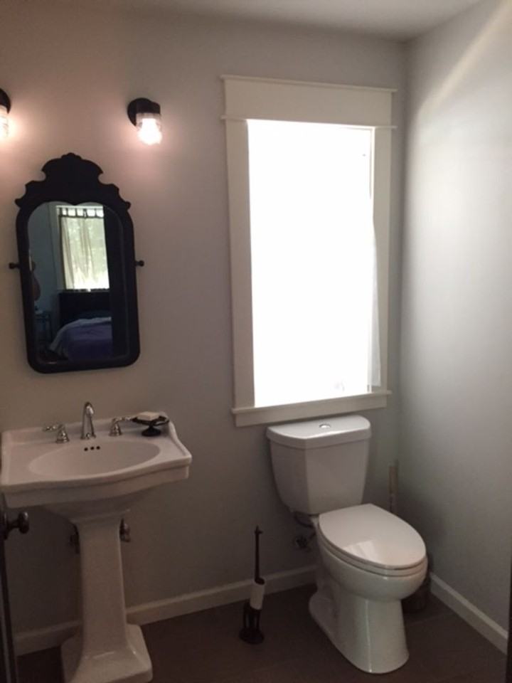 753 Nw Kinney St - Photo 5 of 8