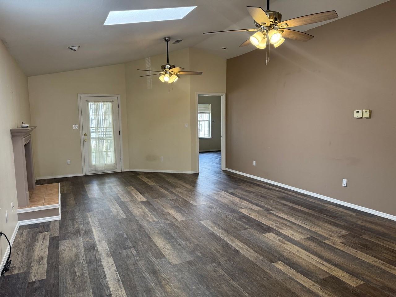 13121 Neon Ave Ne - Photo 3 of 17