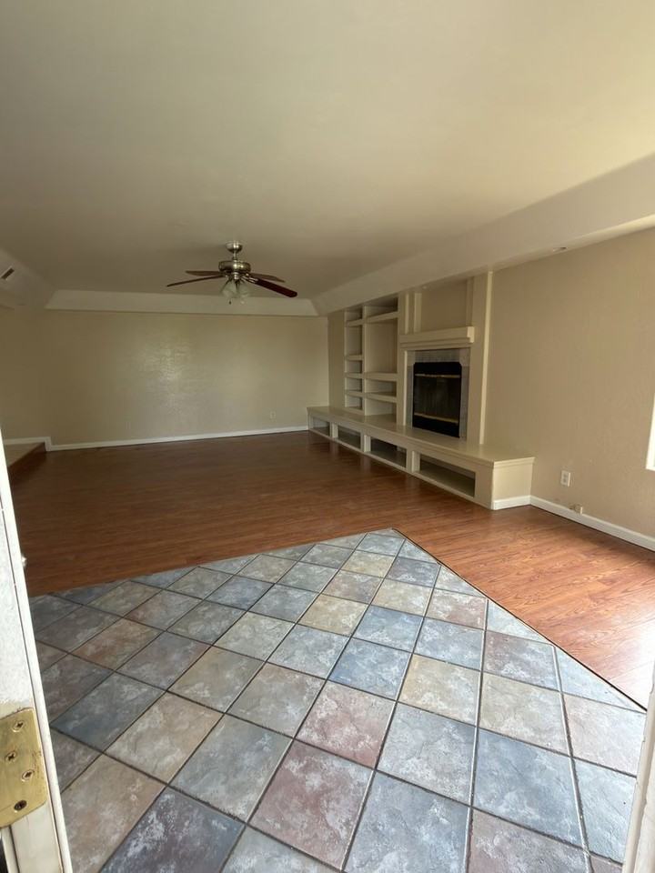 12345 Adams St - Photo 2 of 9