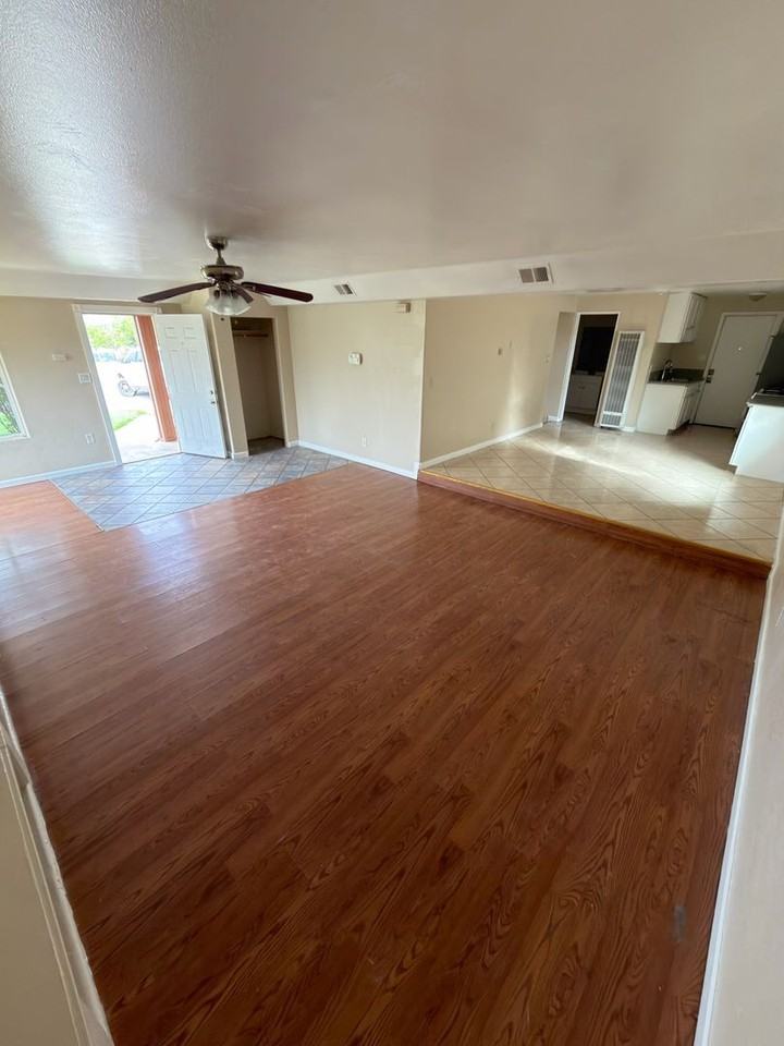 12345 Adams St - Photo 3 of 9