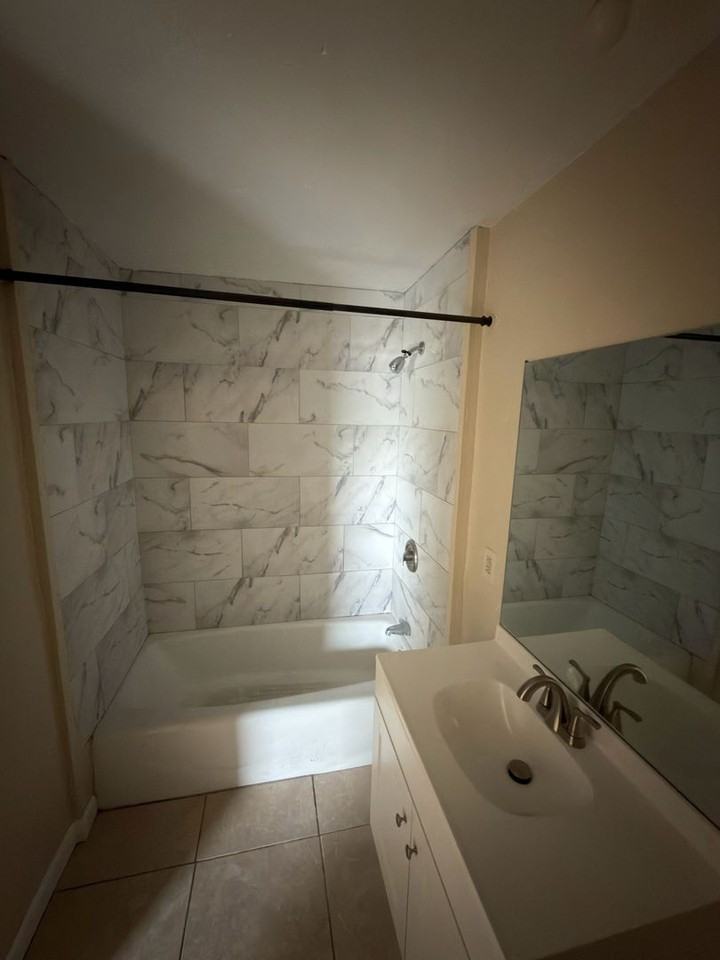 12345 Adams St - Photo 7 of 9