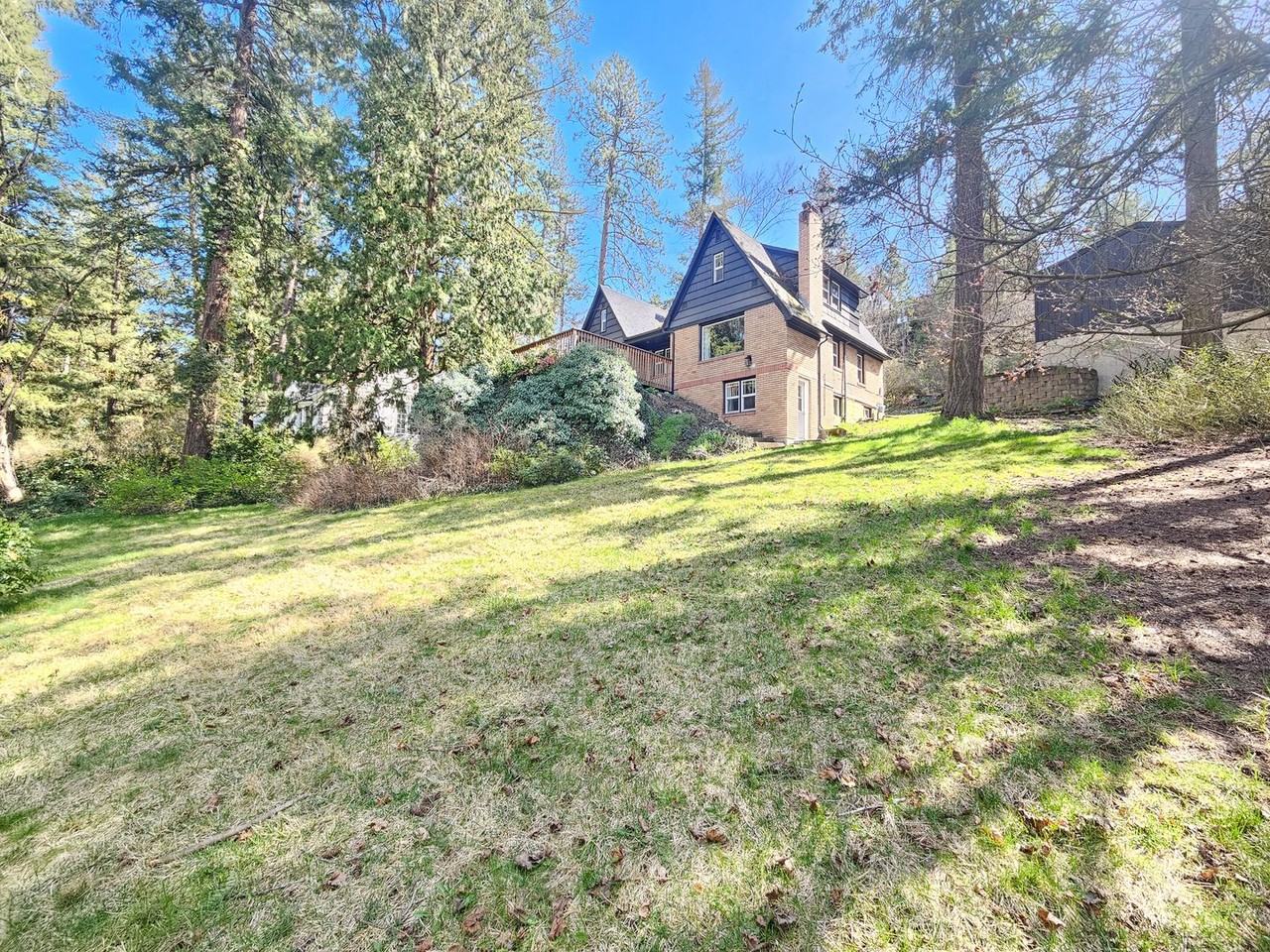 1922 E 18th Ave - Photo 2 of 50