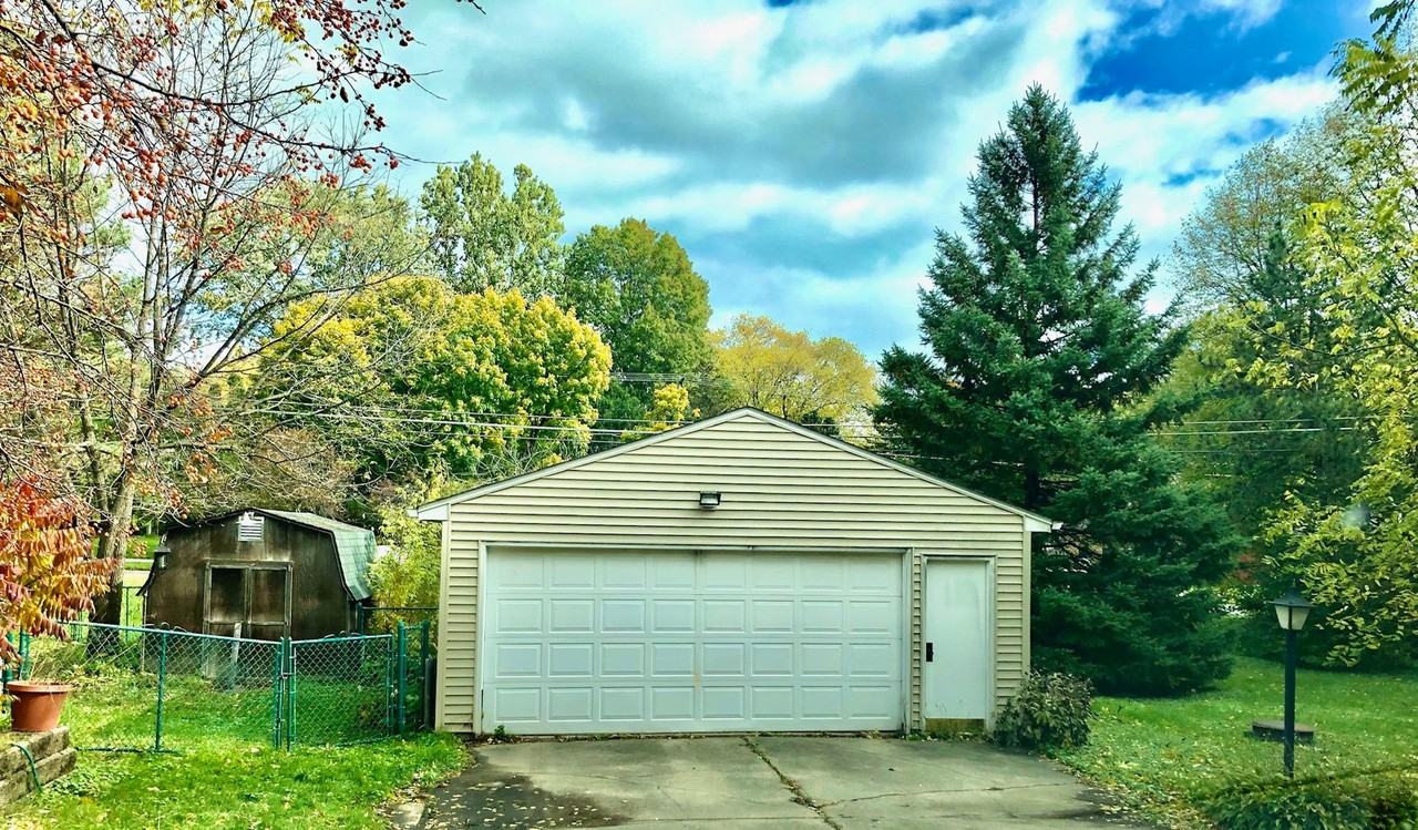 1320-1322 Delta Drive - Photo 2 of 13