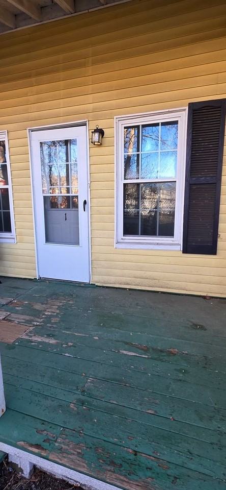 72 Common St - Photo 3 of 12