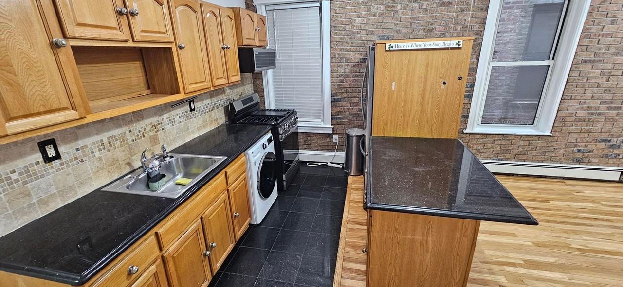 4110 Park Ave - Photo 3 of 23