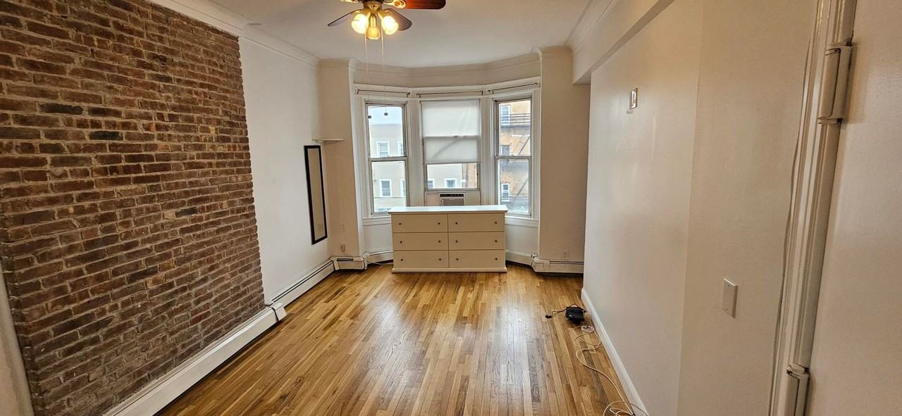 4110 Park Ave - Photo 6 of 23