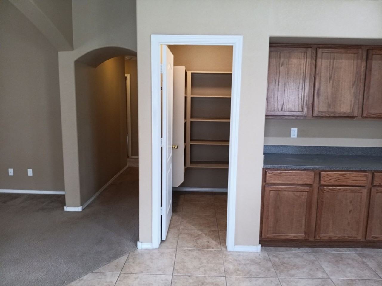 1011 Blue Sage Rd Ne - Photo 6 of 20