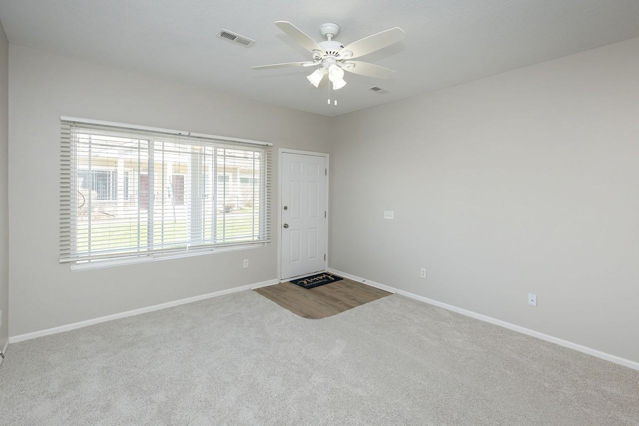 1108 Ne 7th Ln - Photo 5 of 27