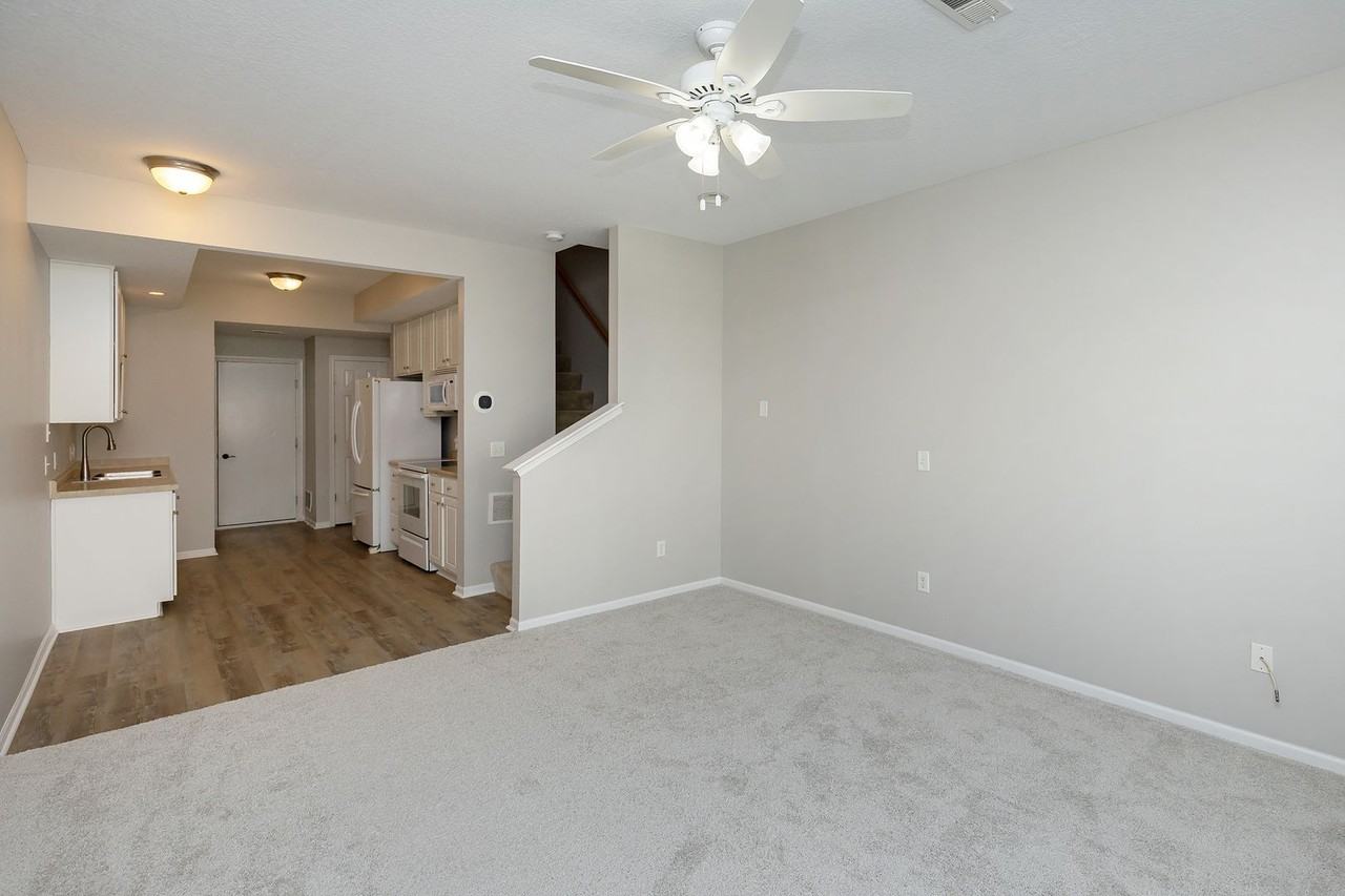 1108 Ne 7th Ln - Photo 7 of 27