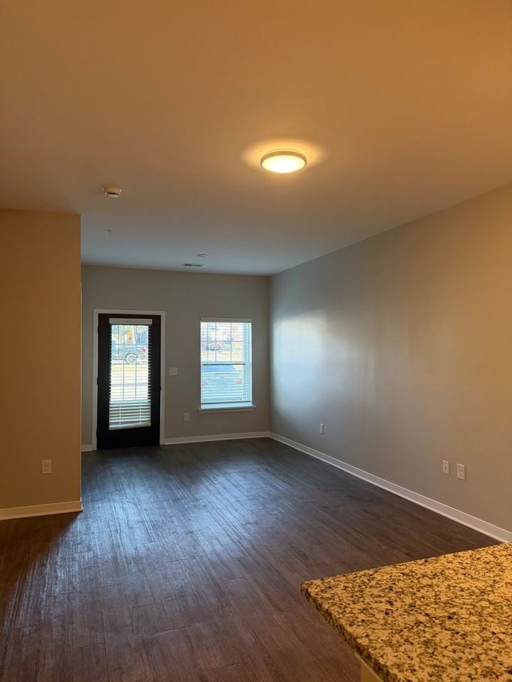 ROSSVILLE FLATS LLC - ROS - Photo 2 of 5