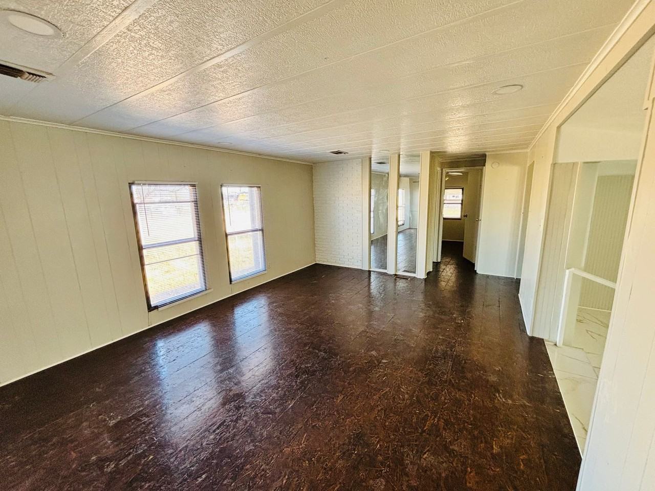 7600 N Judy Ln - Photo 4 of 13