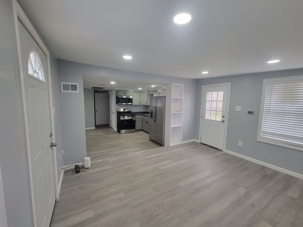 853 S Kim Moor Rd - Photo 2 of 13